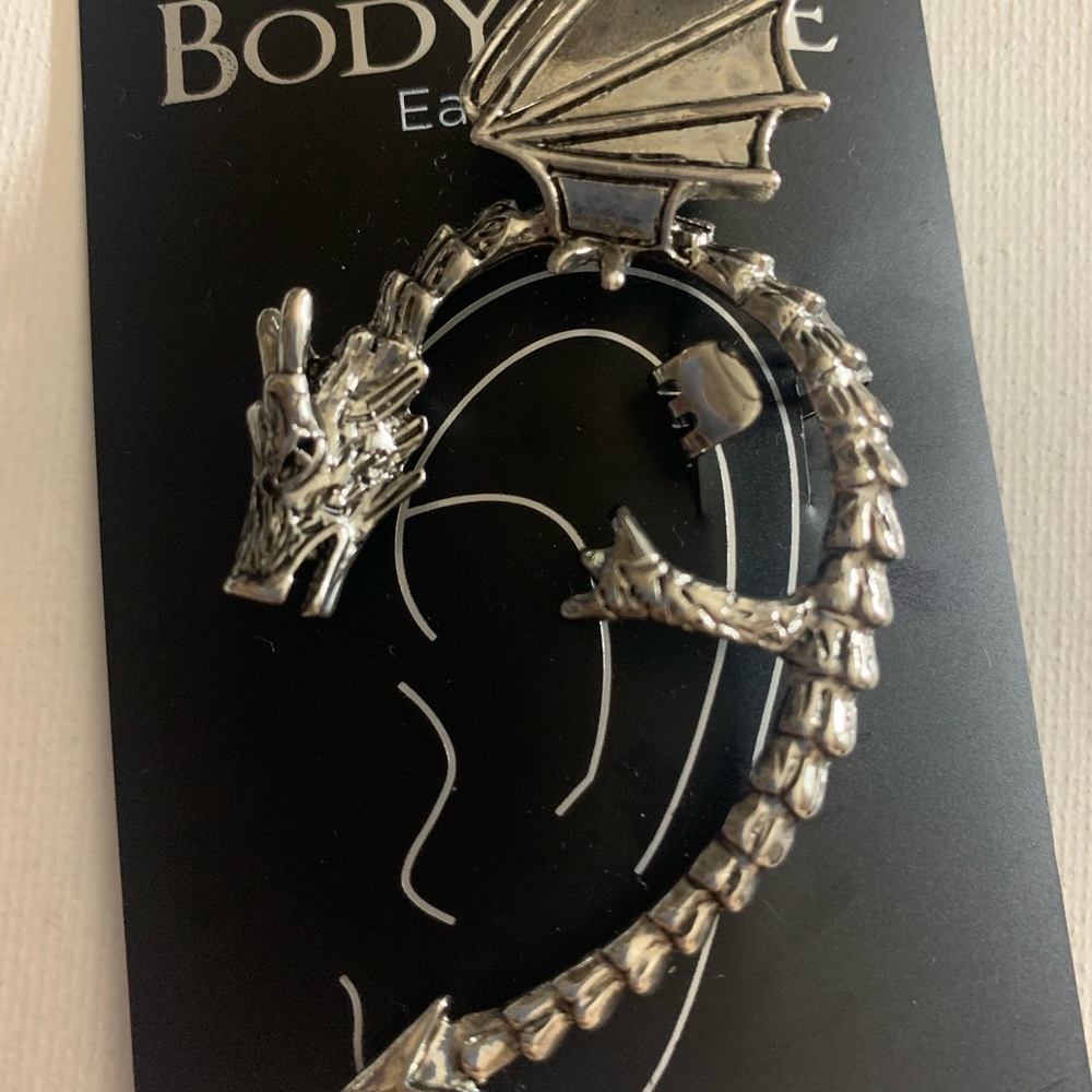 Snake ear cuff